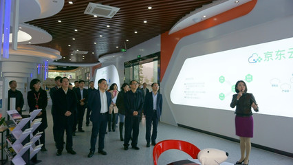 農業部市場與經濟信息司司長唐珂來銅調研 唐小平陪同